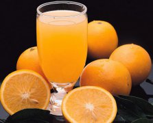 　纯果汁是不是更健康？